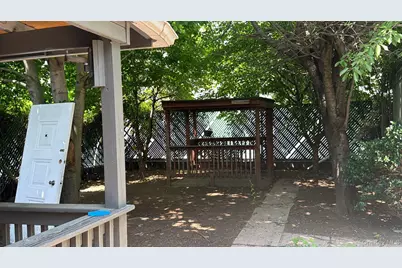 9 Roanoke Street, Yonkers, NY 10710 - Photo 5