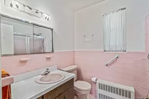 218-27 Sawyer Ave, Queens Village, NY 11427 - Photo 17