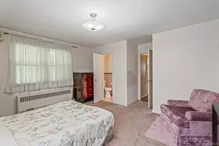 218-27 Sawyer Ave, Queens Village, NY 11427 - Photo 15