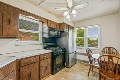 218-27 Sawyer Avenue, Queens Village, NY 11427 - Photo 13