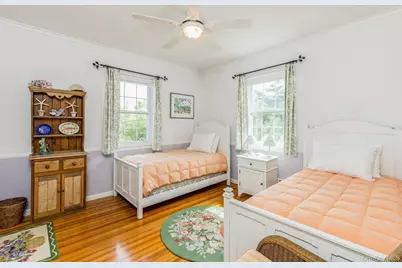 196 Dune Road, Quogue, NY 11959 - Photo 19