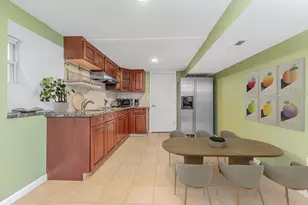 825 E 230th St, Bronx, NY 10466 - Photo 9