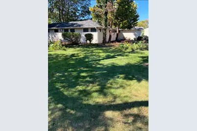 7 Swartout Place, Amityville, NY 11701 - Photo 3