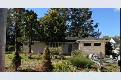 7 Swartout Place, Amityville, NY 11701 - Photo 1