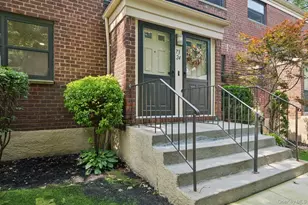 73-24 Springfield Blvd, Oakland Gardens, NY 11364 - Photo 17