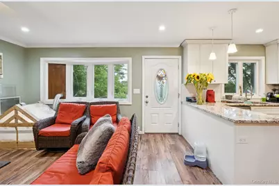 39 Willow Road, Rocky Point, NY 11778 - Photo 5