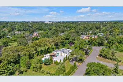 10 Macy Drive, Hewlett Bay Park, NY 11557 - Photo 49