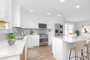 59 Edgewood Rd, Port Washington, NY 11050 - Photo 3