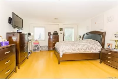 1490 Outlook Avenue #1A, Bronx, NY 10465 - Photo 7