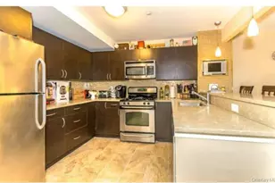 1490 Outlook Ave, Bronx, NY 10465 - Photo 5