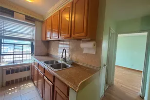 152-72 Melbourne Ave, Flushing, NY 11367 - Photo 11