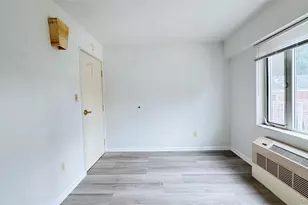 64-34 Grand Central Pkwy, Forest Hills, NY 11375 - Photo 11