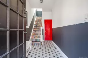 26-19 14th Pl, Astoria, NY 11102 - Photo 7