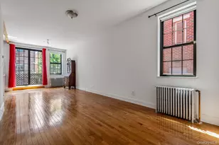 26-19 14th Pl, Astoria, NY 11102 - Photo 3