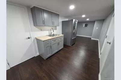 2711 W Alder Road, Bellmore, NY 11710 - Photo 17