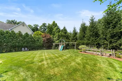 217 Rock Creek Lane, Scarsdale, NY 10583 - Photo 29