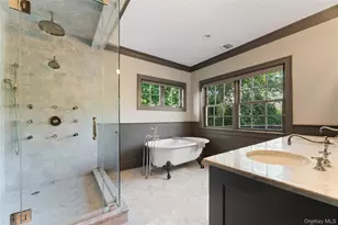 217 Rock Creek Ln, Scarsdale, NY 10583 - Photo 15