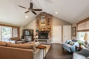 330 Private Rd, Patchogue, NY 11772 - Photo 25