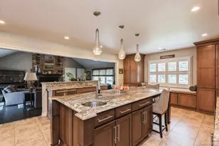 330 Private Rd, Patchogue, NY 11772 - Photo 19