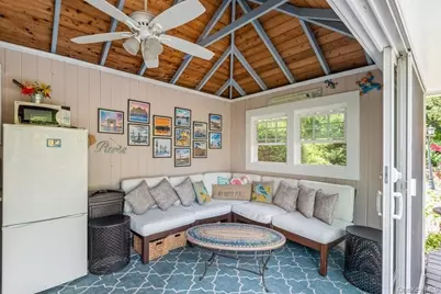 330 Private Road, Patchogue, NY 11772 - Photo 7