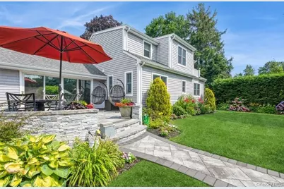 330 Private Road, Patchogue, NY 11772 - Photo 9