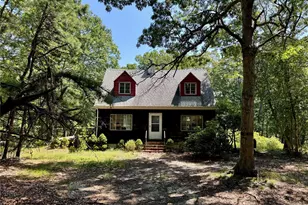 17 Sheridan Rd, Hampton Bays, NY 11946 - Photo 5