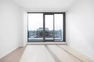 35-32 Leavitt St, Flushing, NY 11354 - Photo 7