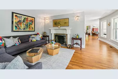 17A Oak Meadow Lane, Bellport, NY 11713 - Photo 7