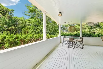 17A Oak Meadow Lane, Bellport, NY 11713 - Photo 39