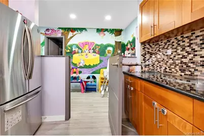 726 Manor Court, Brooklyn, NY 11235 - Photo 27