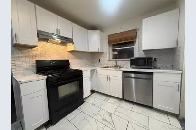 27 E Hamilton Avenue, Massapequa, NY 11758 - Photo 3