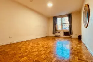 142-05 Roosevelt Ave, Flushing, NY 11354 - Photo 15