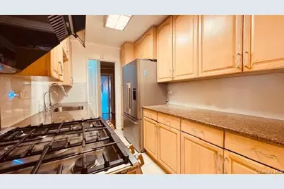 142-05 Roosevelt Avenue #204, Flushing, NY 11354 - Photo 13