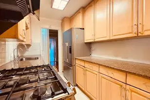 142-05 Roosevelt Ave, Flushing, NY 11354 - Photo 13