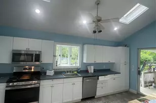 28 Apple Rd, Southampton, NY 11968 - Photo 9