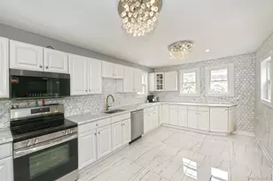 5 Shadywood Ct, Huntington, NY 11743 - Photo 3