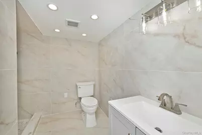 5 Shadywood Court, Huntington, NY 11743 - Photo 11