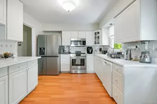 156 Bart Dr, Poughkeepsie, NY 12603 - Photo 13