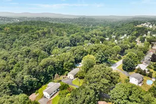 156 Bart Dr, Poughkeepsie, NY 12603 - Photo 3