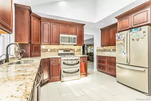 83 The Dell, Searingtown, NY 11507 - Photo 15