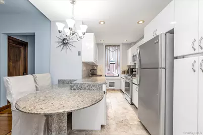 160-15 Powells Cove Boulevard #C202, Whitestone, NY 11357 - Photo 1