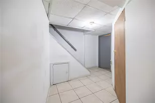 126-17 101st Ave, Richmond Hill, NY 11419 - Photo 19