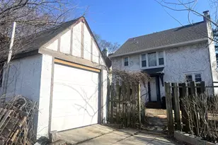 5 Crest Pl, Elmsford, NY 10523 - Photo 5