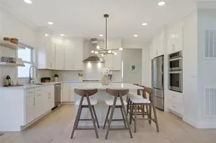 23 Belmont Cir, Syosset, NY 11791 - Photo 13