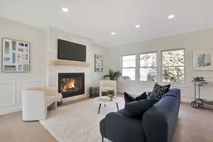 23 Belmont Cir, Syosset, NY 11791 - Photo 7