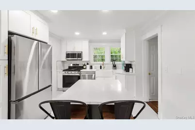 106 Puritan Drive, Port Chester, NY 10573 - Photo 11