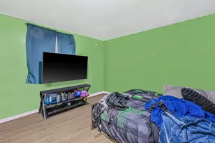 8 Willoughby St, Brentwood, NY 11717 - Photo 27