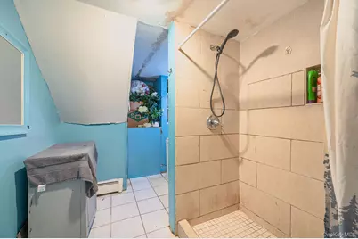 8 Willoughby Street, Brentwood, NY 11717 - Photo 33