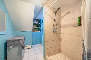 8 Willoughby St, Brentwood, NY 11717 - Photo 33