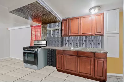 8 Willoughby Street, Brentwood, NY 11717 - Photo 31